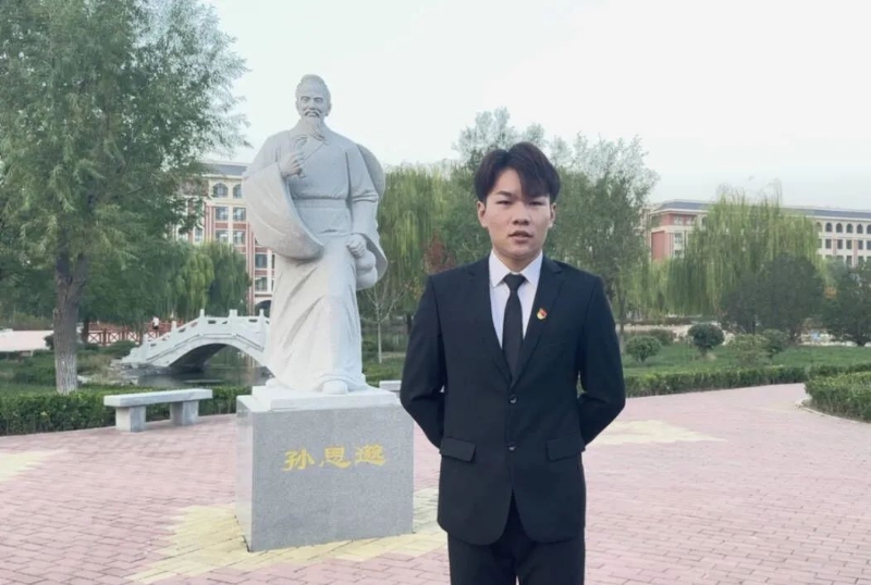 尚明月的第一张照片--德州闪婚服务中心